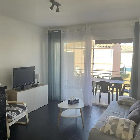 Apartment St Cyprien T2 3 Etoiles Lumineux A 200m De La Saint-Cyprien (Pyrenees-Orientales)