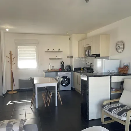 St Cyprien T2 3 Etoiles Lumineux A 200m De La Apartment *