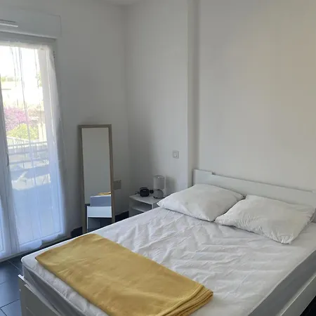 Apartment St Cyprien T2 3 Etoiles Lumineux A 200m De La
